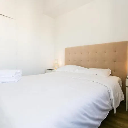 Upper 1br Cozy Apartment