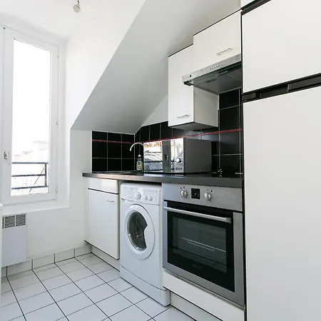 Upper 1br Cozy